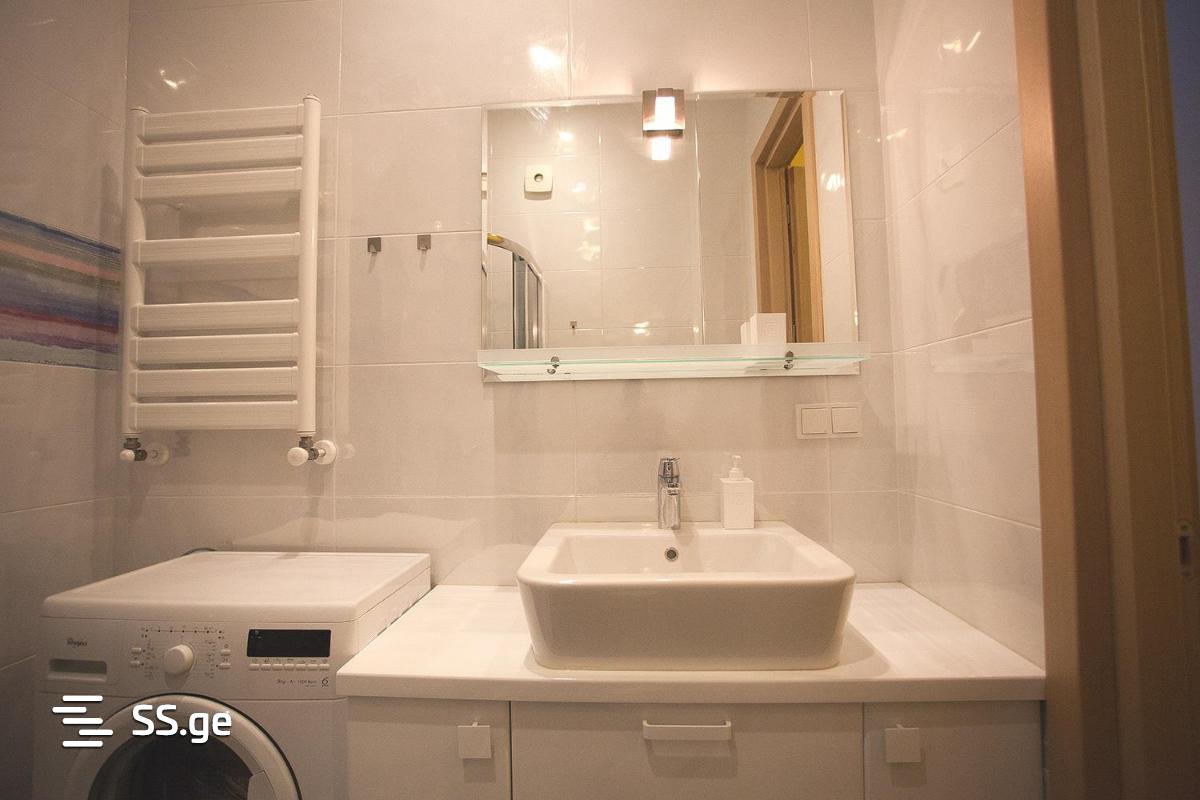 2 Room Flat For Rent. Mtatsminda view 4