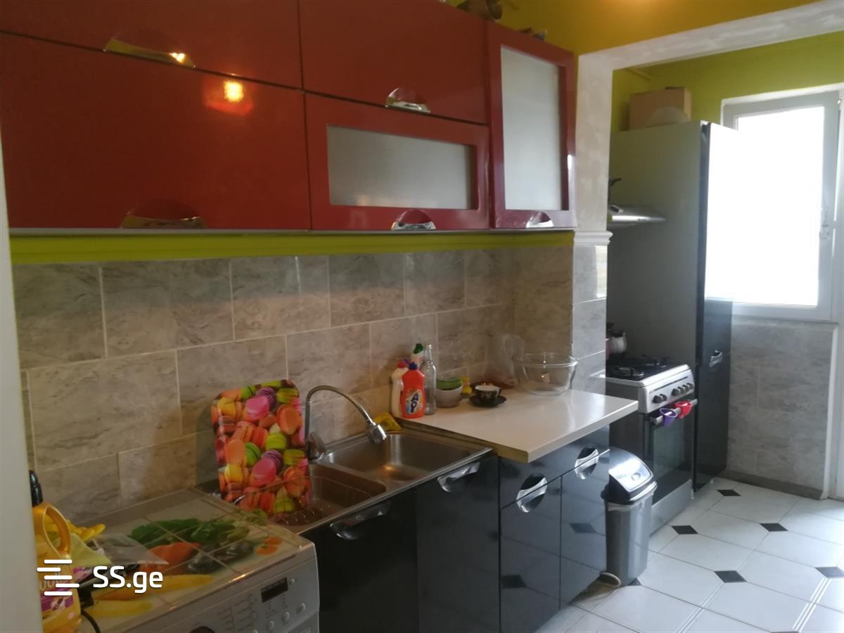 2 Room Flat Daily Rent. Poti view 7