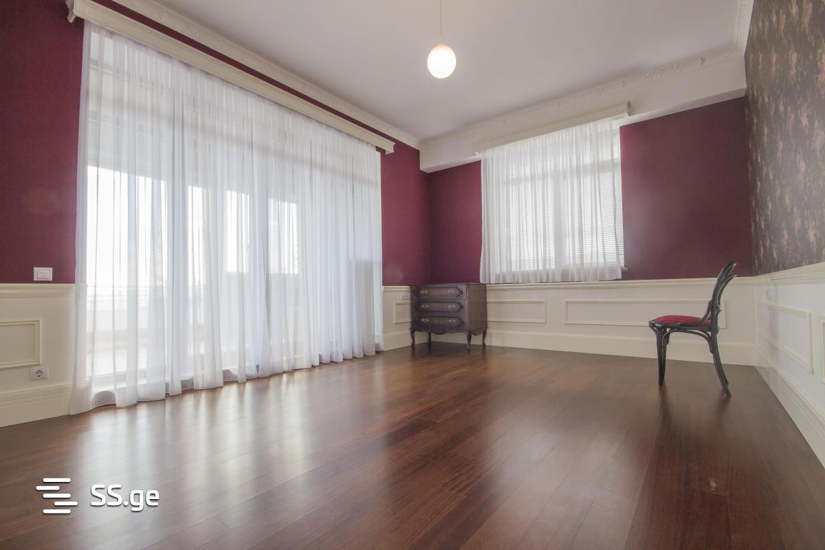 4 Room Flat For Rent. Lisi Lake view 4