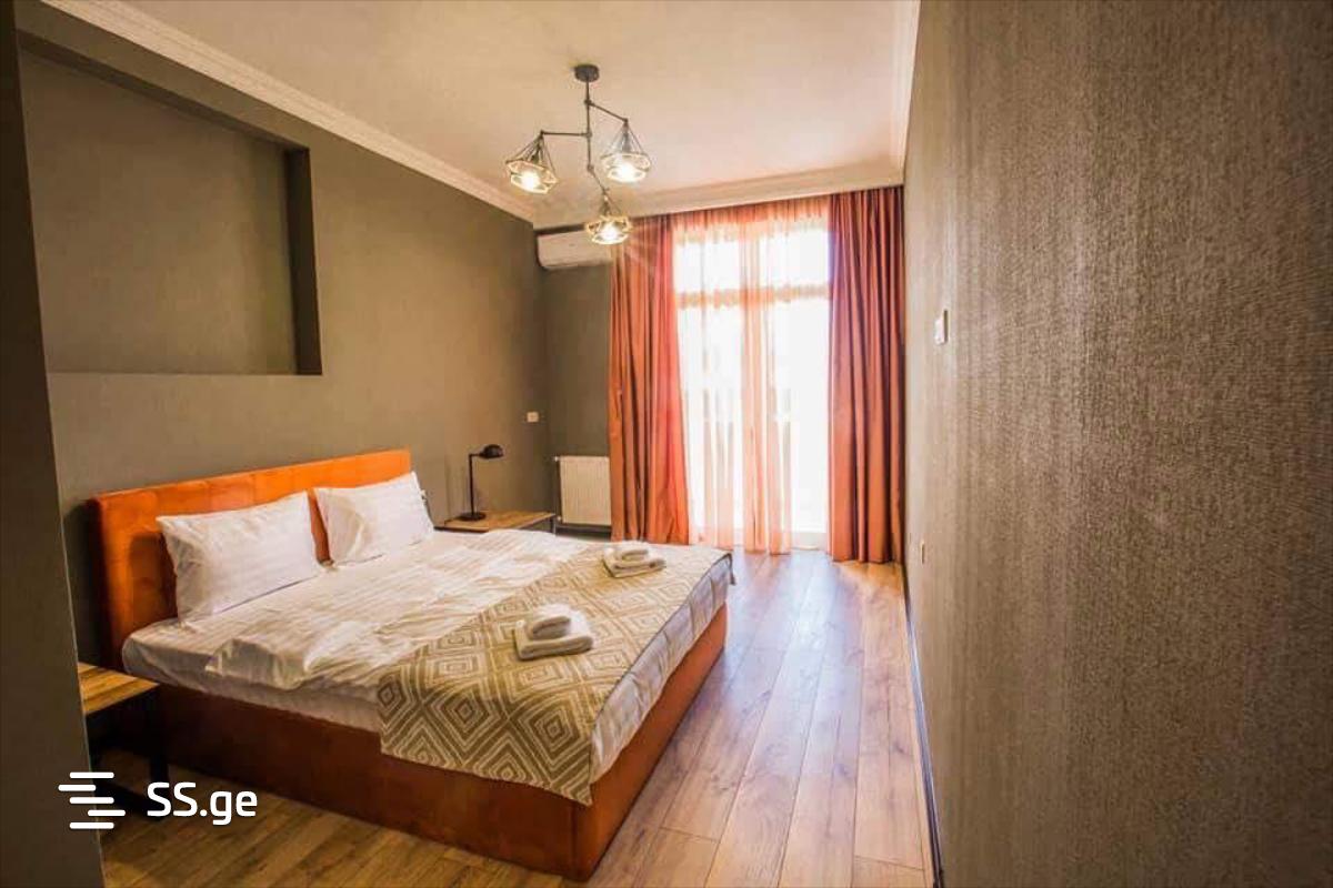 5 Room Flat For Rent. Vake view 4