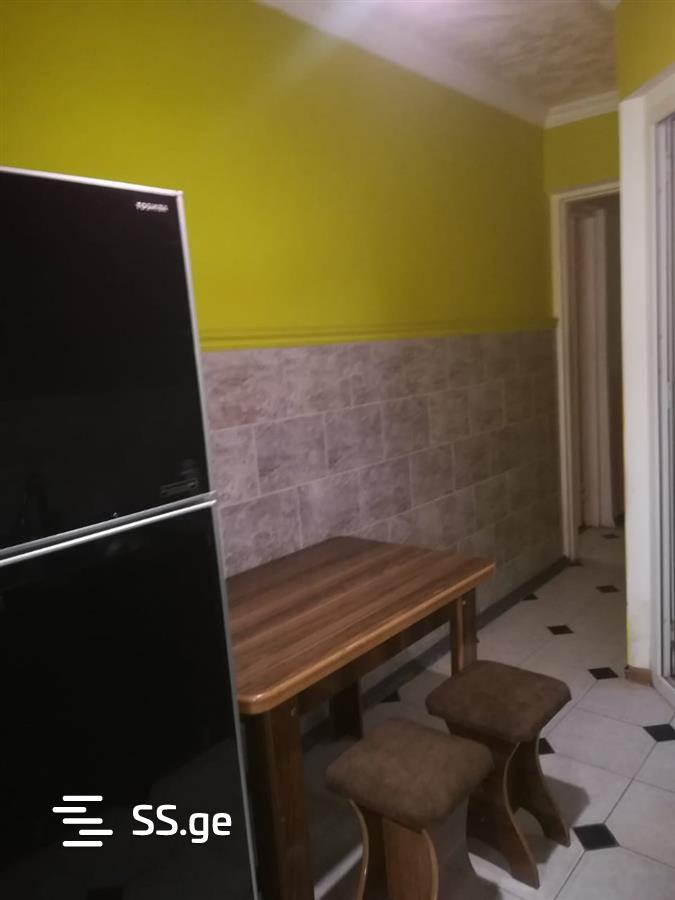 2 Room Flat Daily Rent. Poti view 9