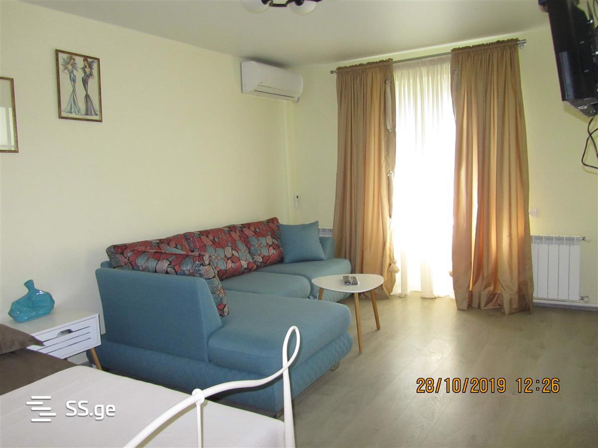 1 room Flat Daily rent. Saburtalo - Widok 3