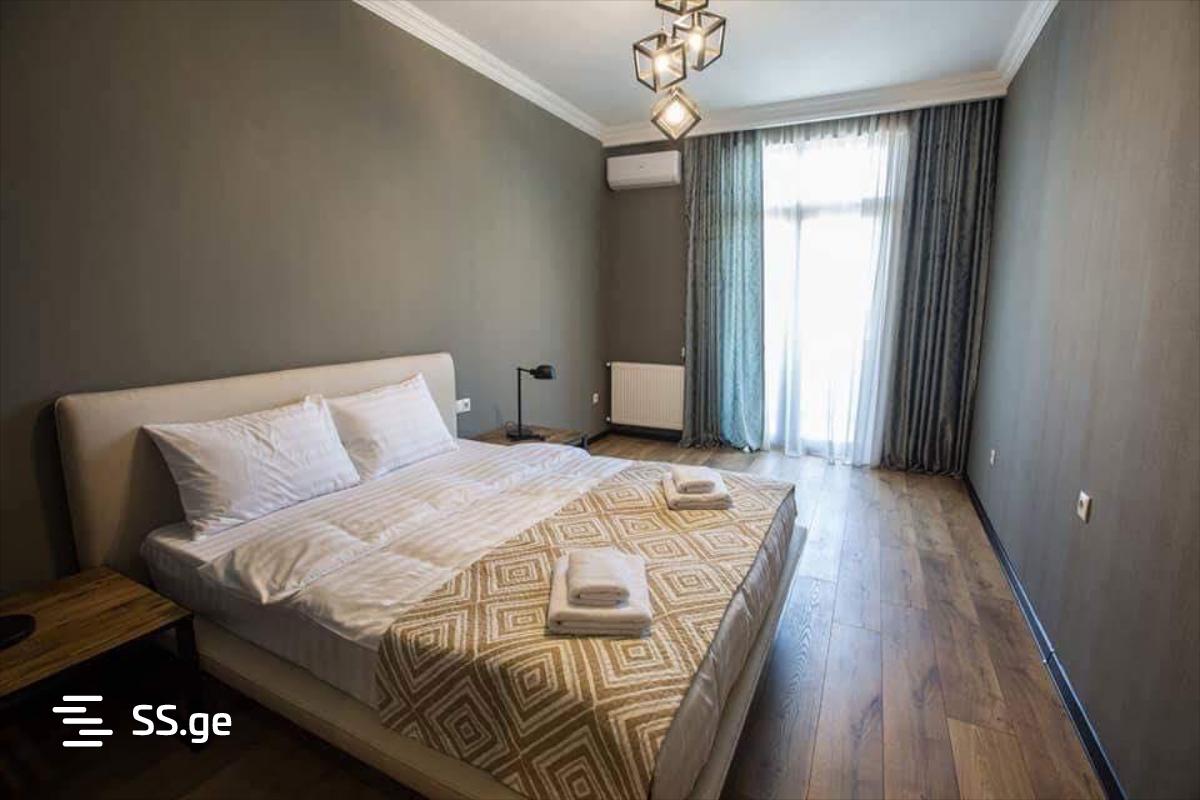 5 Room Flat For Rent. Vake view 10