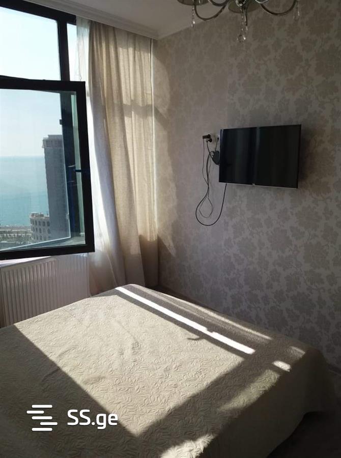 2 room Flat For Sale. Batumi - Aanzicht 4