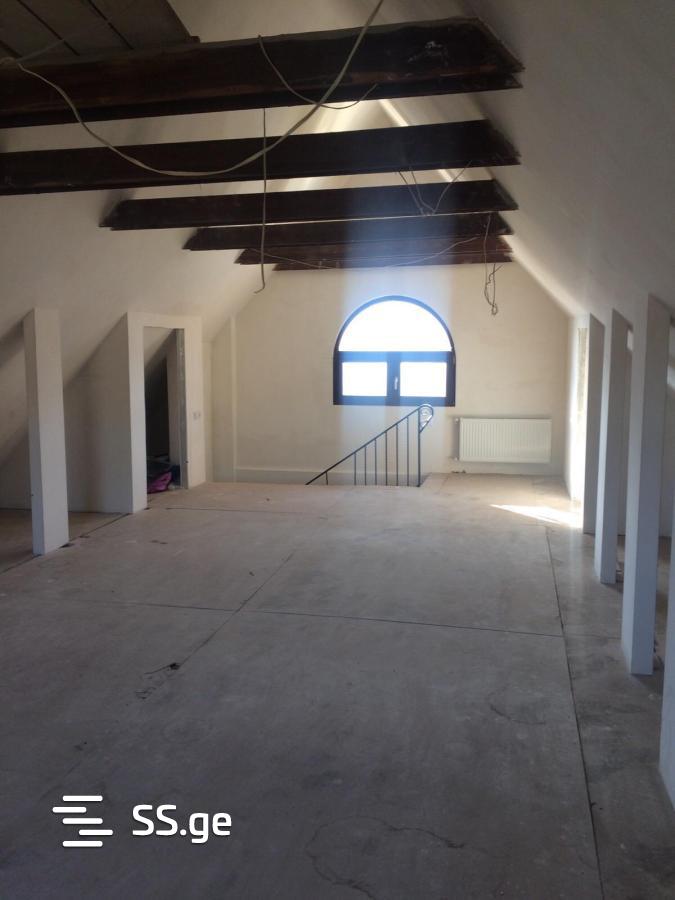 7 Room Private House For Sale view 11