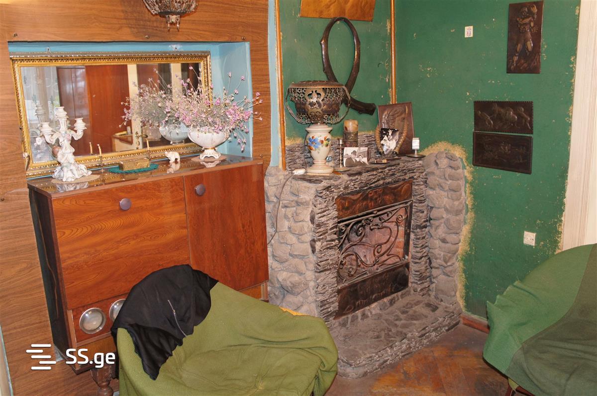 3 Room Flat For Sale view 2