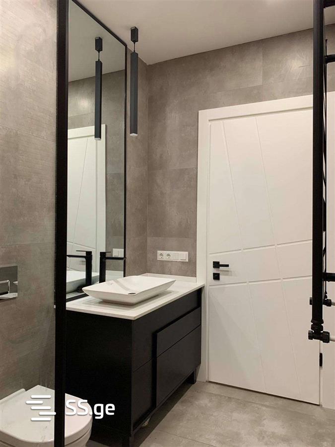 8 Room Private House For Sale view 7