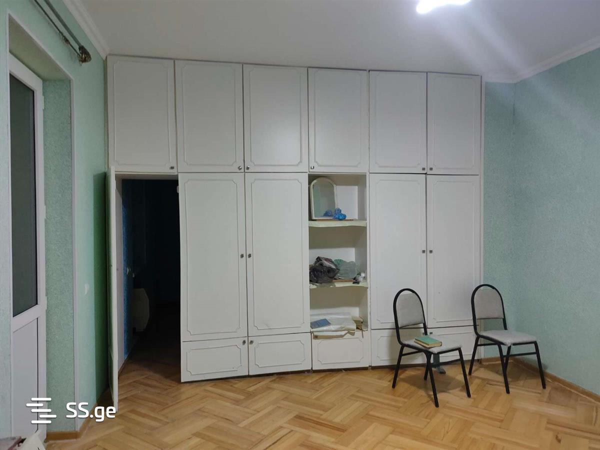2 Room Summer Cottage For Rent. Tskneti view 6