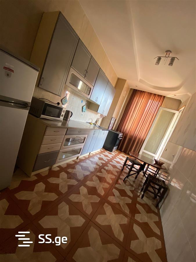 2 Room Flat Daily Rent. Isani view 3