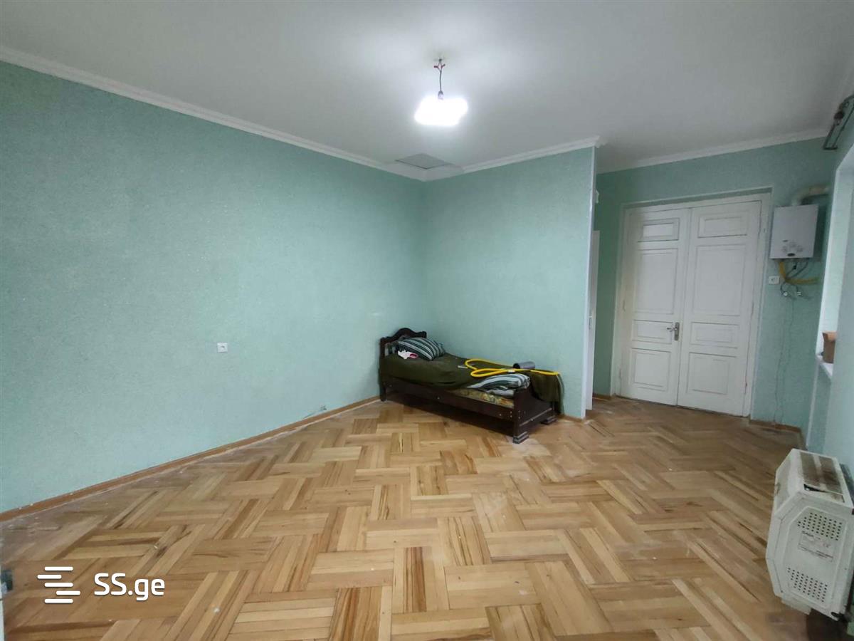 2 Room Summer Cottage For Rent. Tskneti view 8