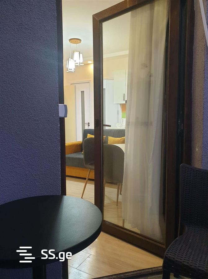 3 Room Flat Daily Rent. Gonio view 9