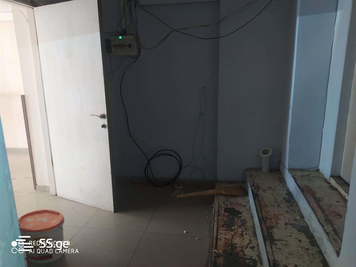 Commercial Real Estate For Rent. Chugureti view 5