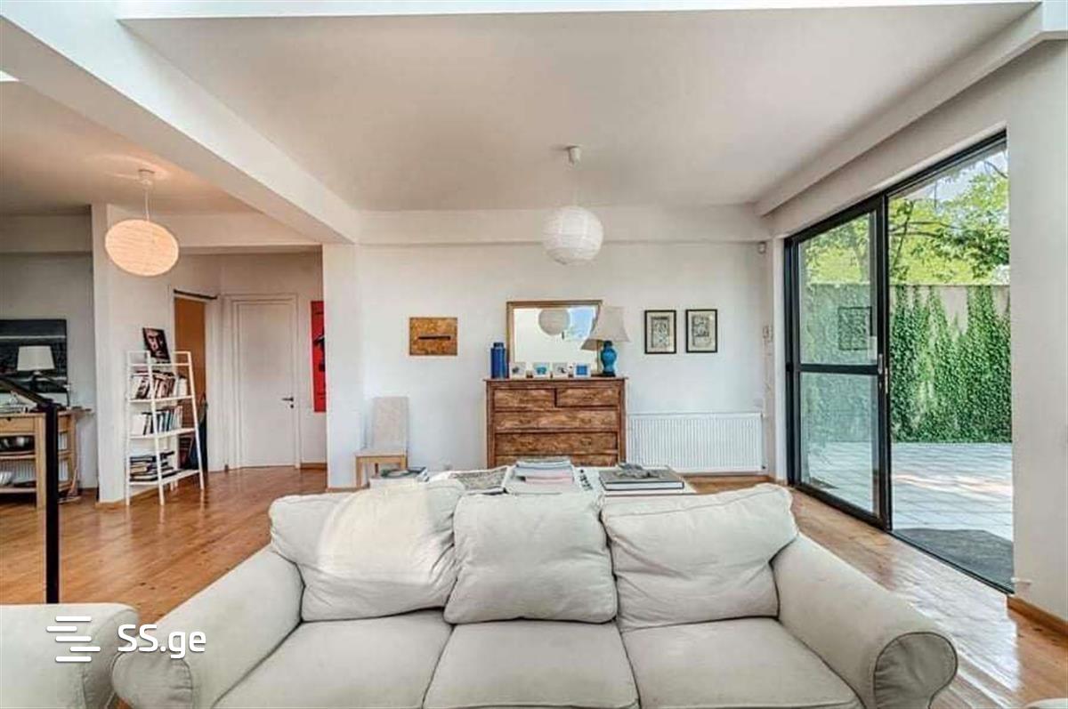 Private House For Rent. Vake view 11