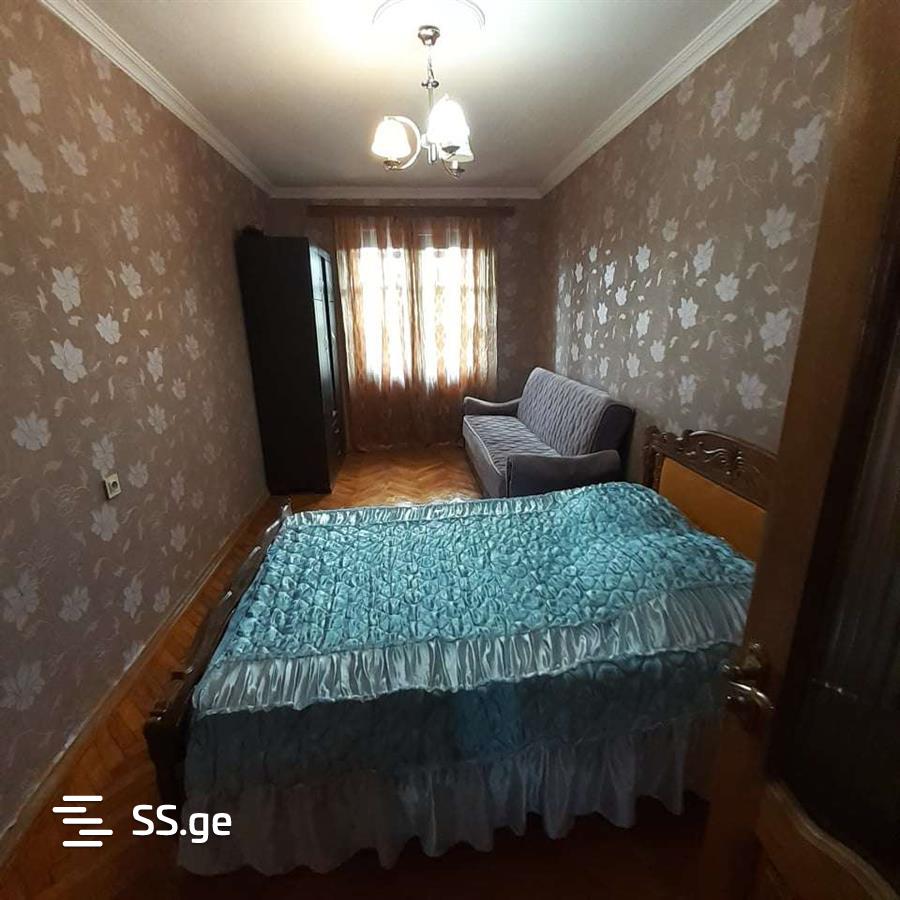 2 Room Flat Daily Rent. Poti view 2