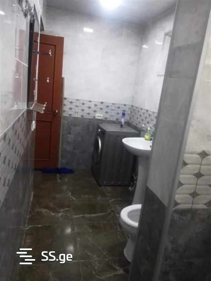 3 Room Private House Daily Rent. Zugdidi view 9