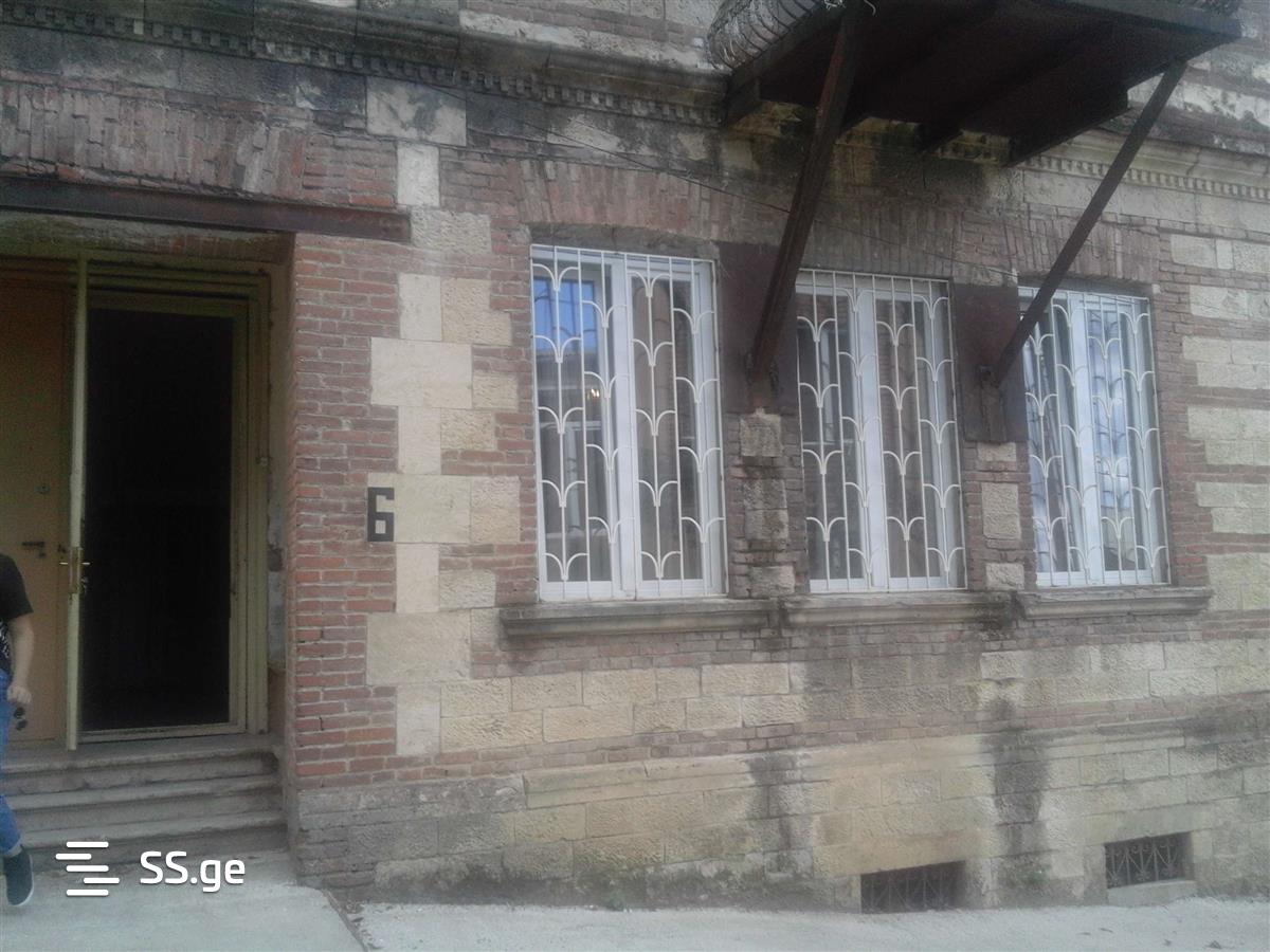 5 Room Flat For Sale view 1