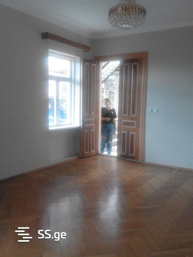 5 Room Flat For Sale view 4
