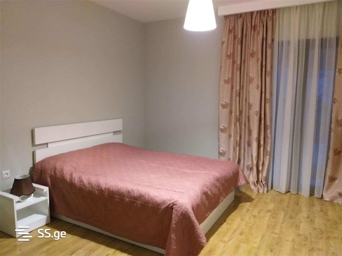 5 Room Private House Daily Rent. view 7