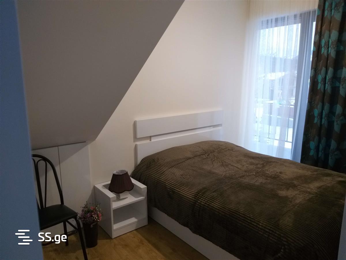 5 Room Private House Daily Rent. view 5