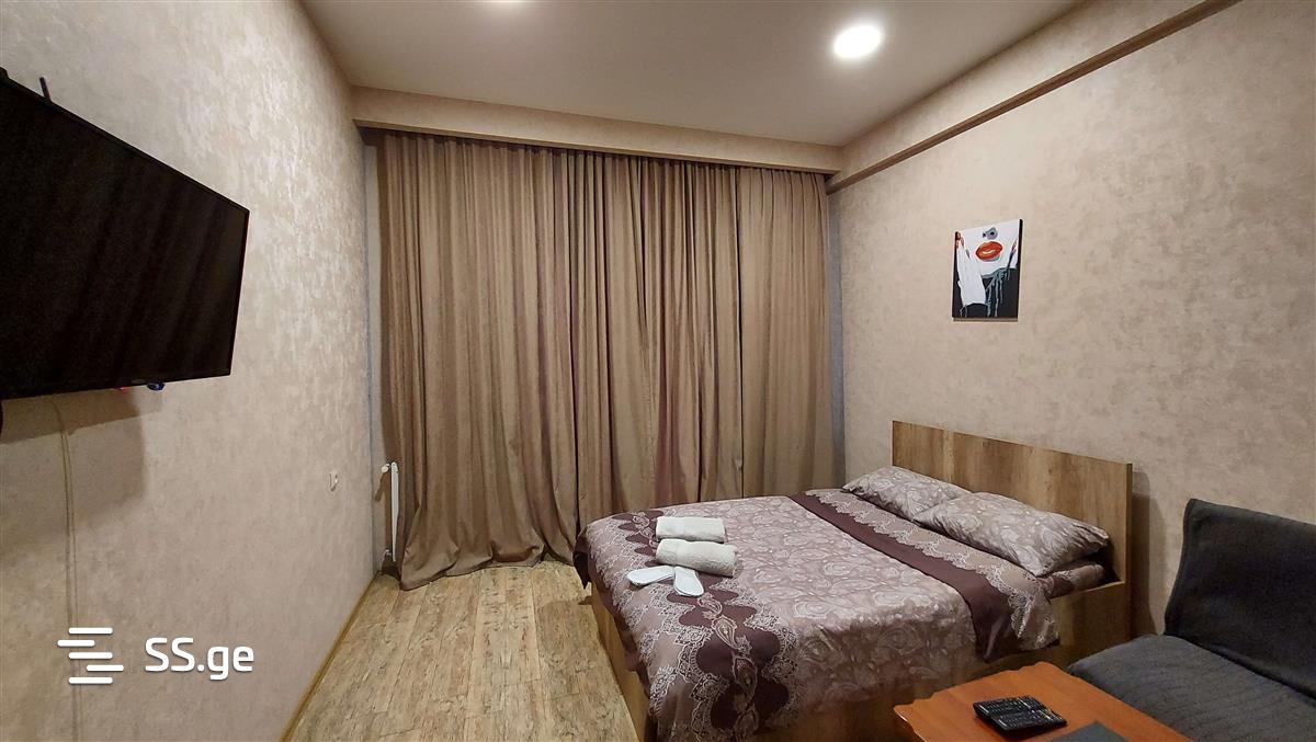 1 room Flat Daily rent. Gldani - Bild 6