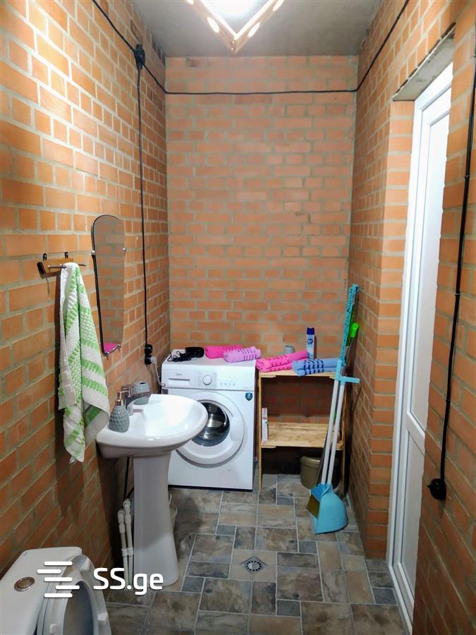 3 Room Private House For Rent. Martkofi view 6