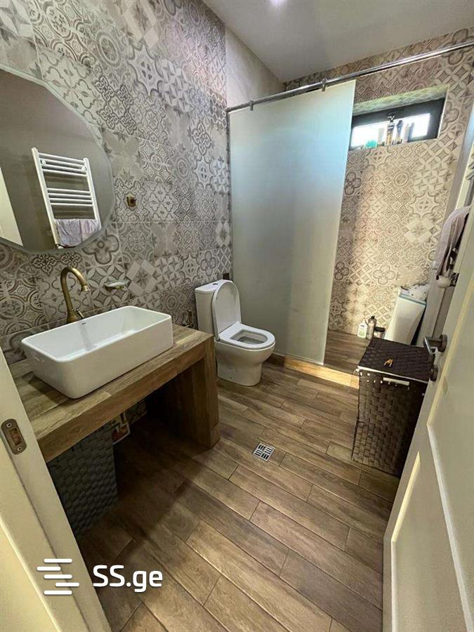 6 Room Private House For Sale view 12