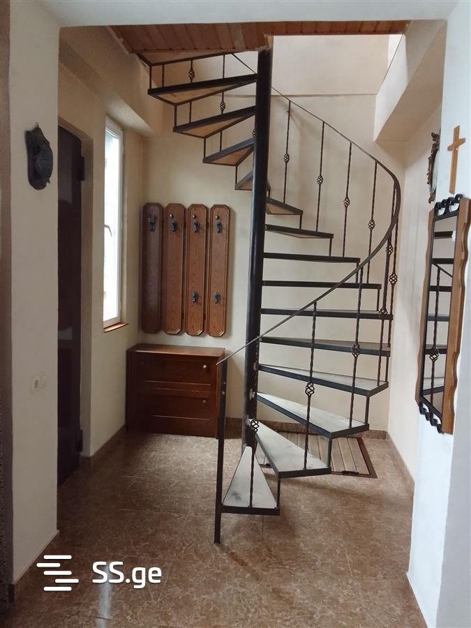4 Room Private House For Sale view 3