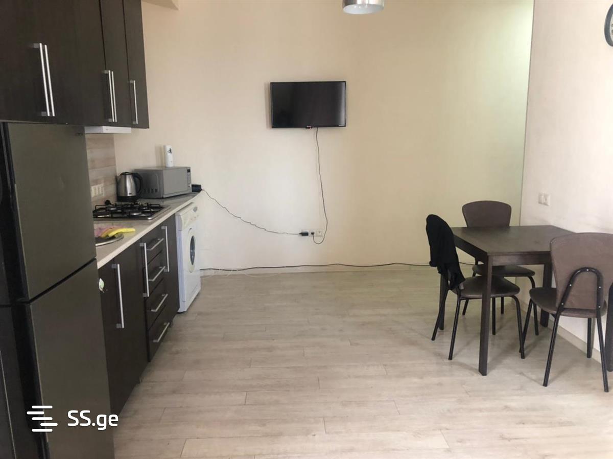 2 Room Flat Daily Rent. Digomi view 6