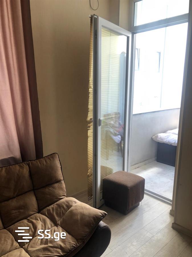 2 Room Flat Daily Rent. Digomi view 4