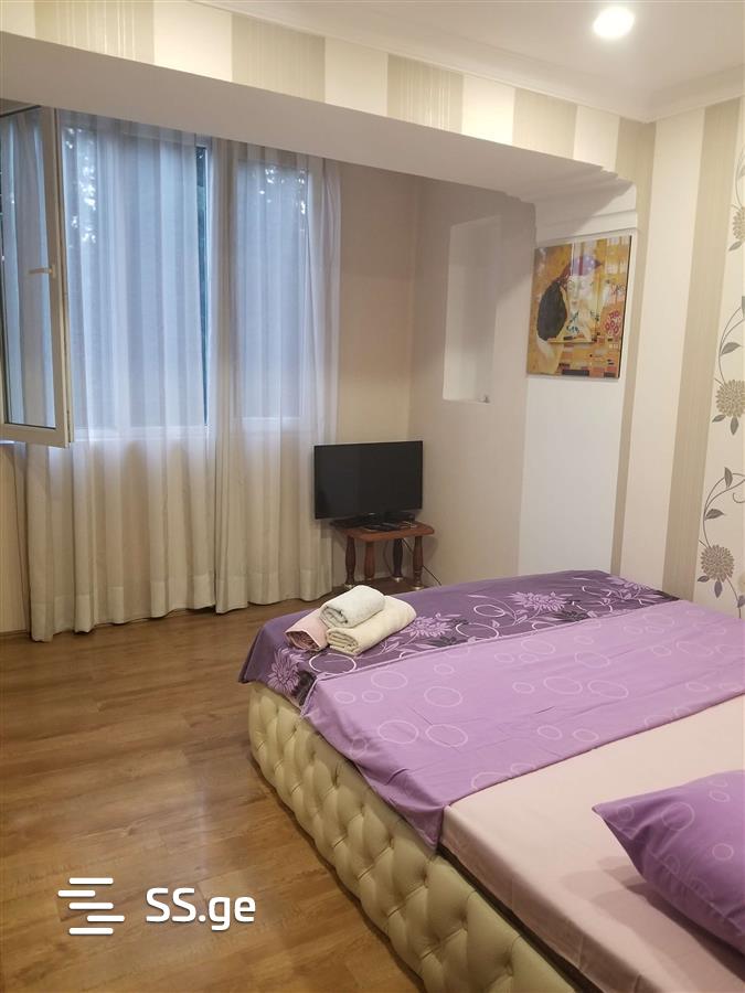 2 Room Flat Daily Rent. Digomi view 2