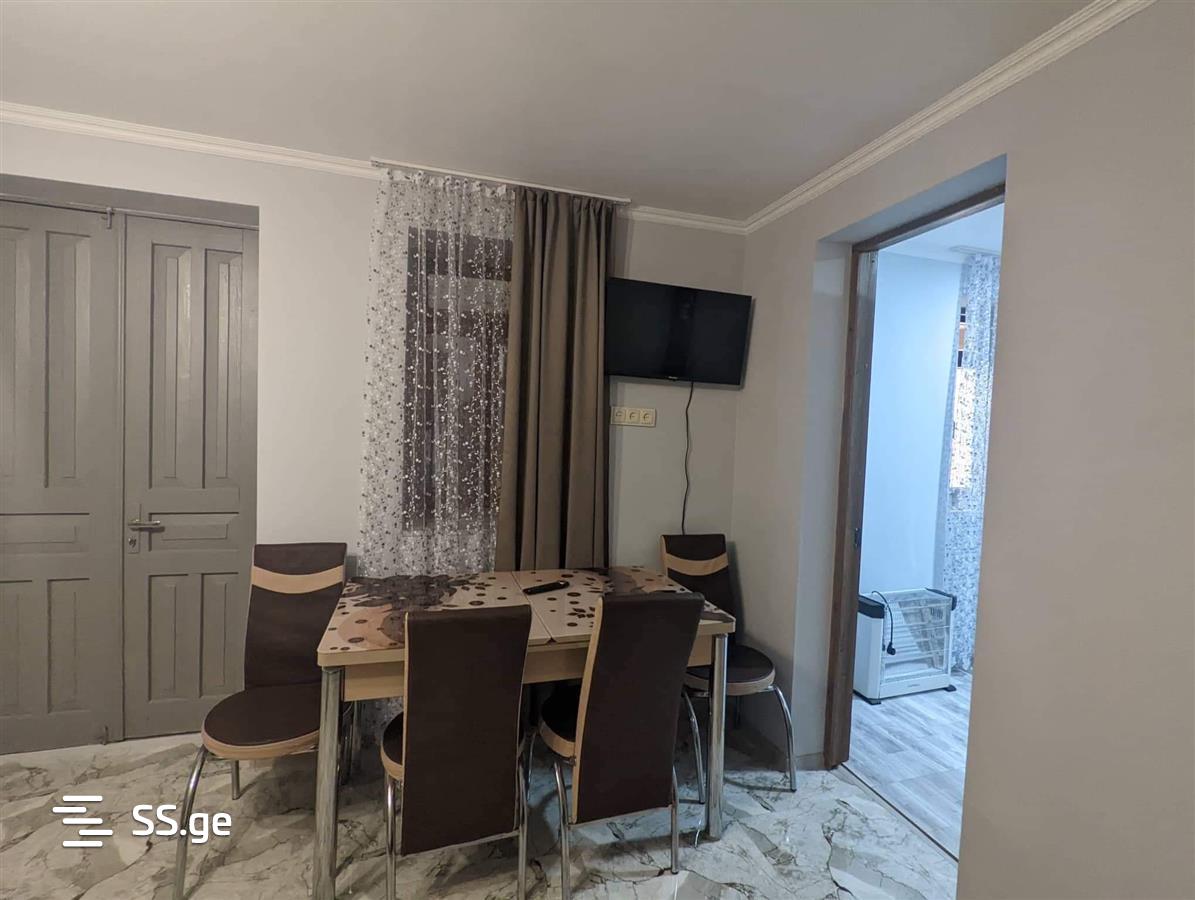 3 Room Private House Daily Rent. Zugdidi view 2