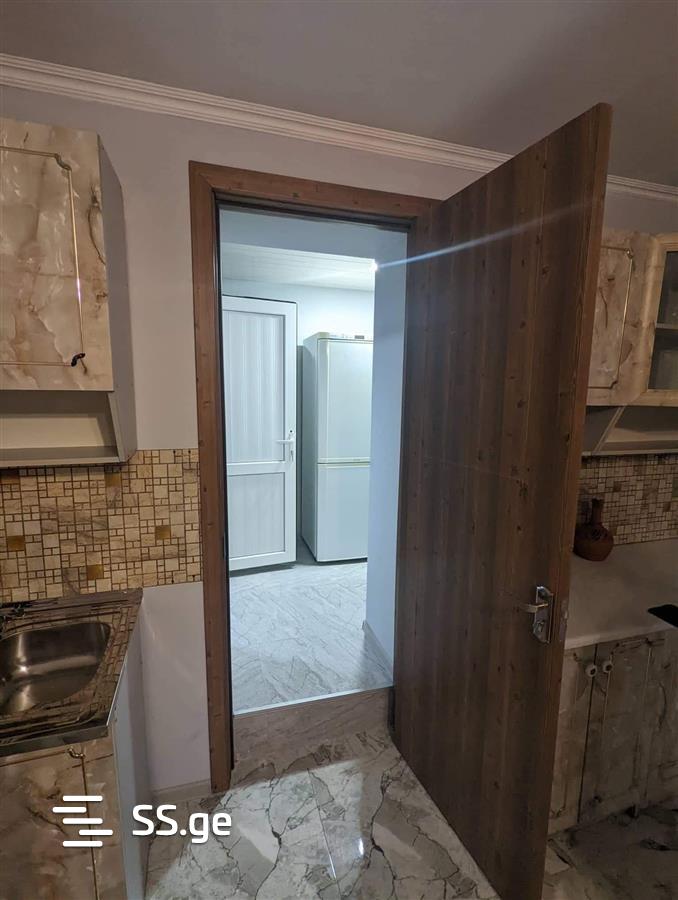 3 Room Private House Daily Rent. Zugdidi view 4
