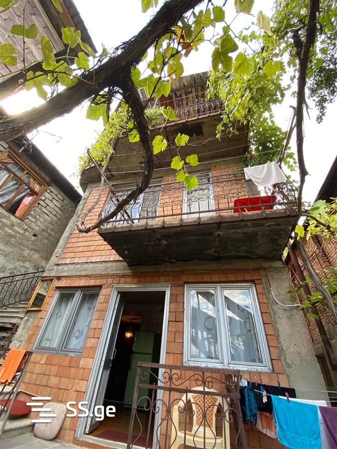 6 Room Private House For Sale view 1