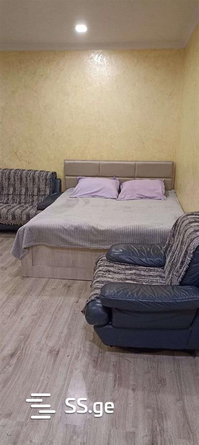 1 Room Flat Daily Rent. Poti view 5