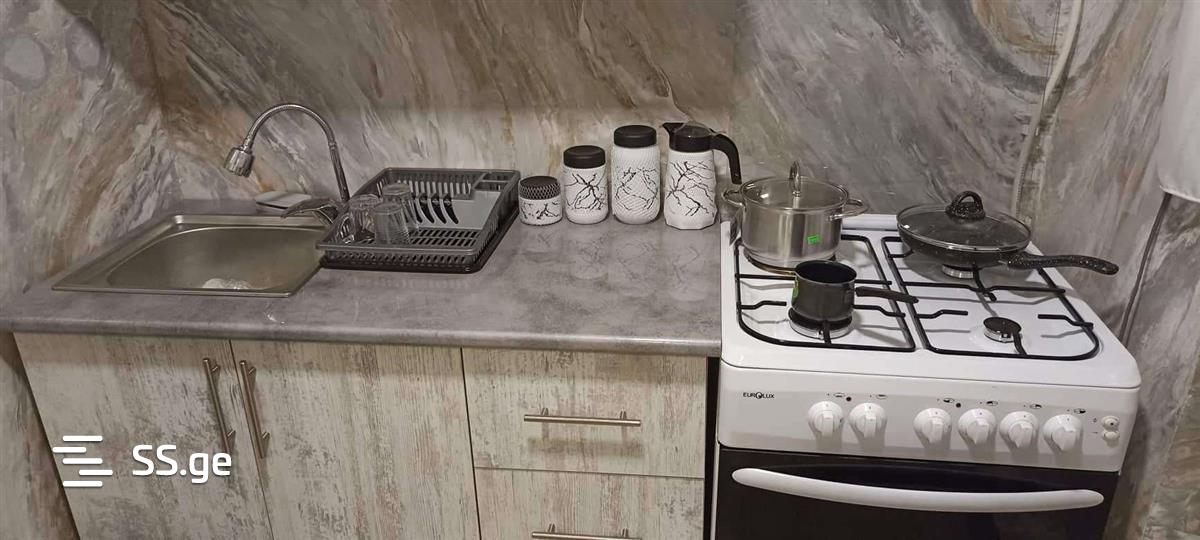 1 Room Flat Daily Rent. Poti view 9