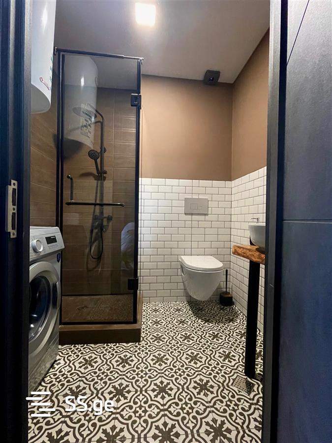 1 Room Flat For Sale view 2