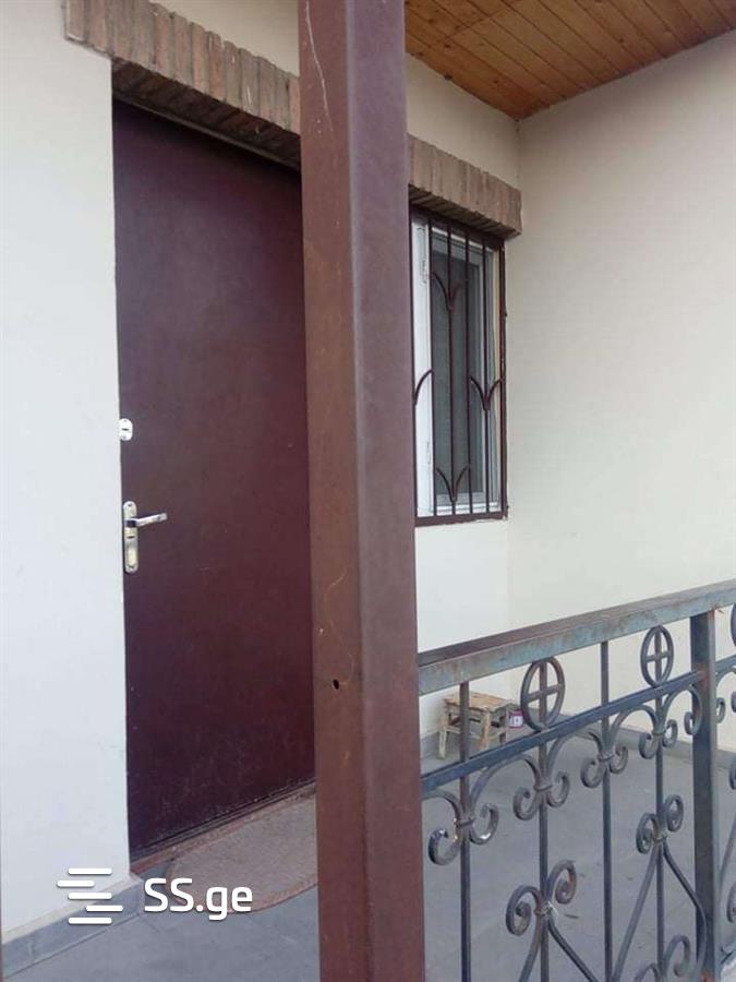 3 Room Private House For Sale view 5