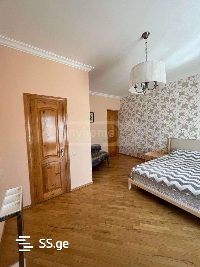 7 Room Summer Cottage For Sale view 3