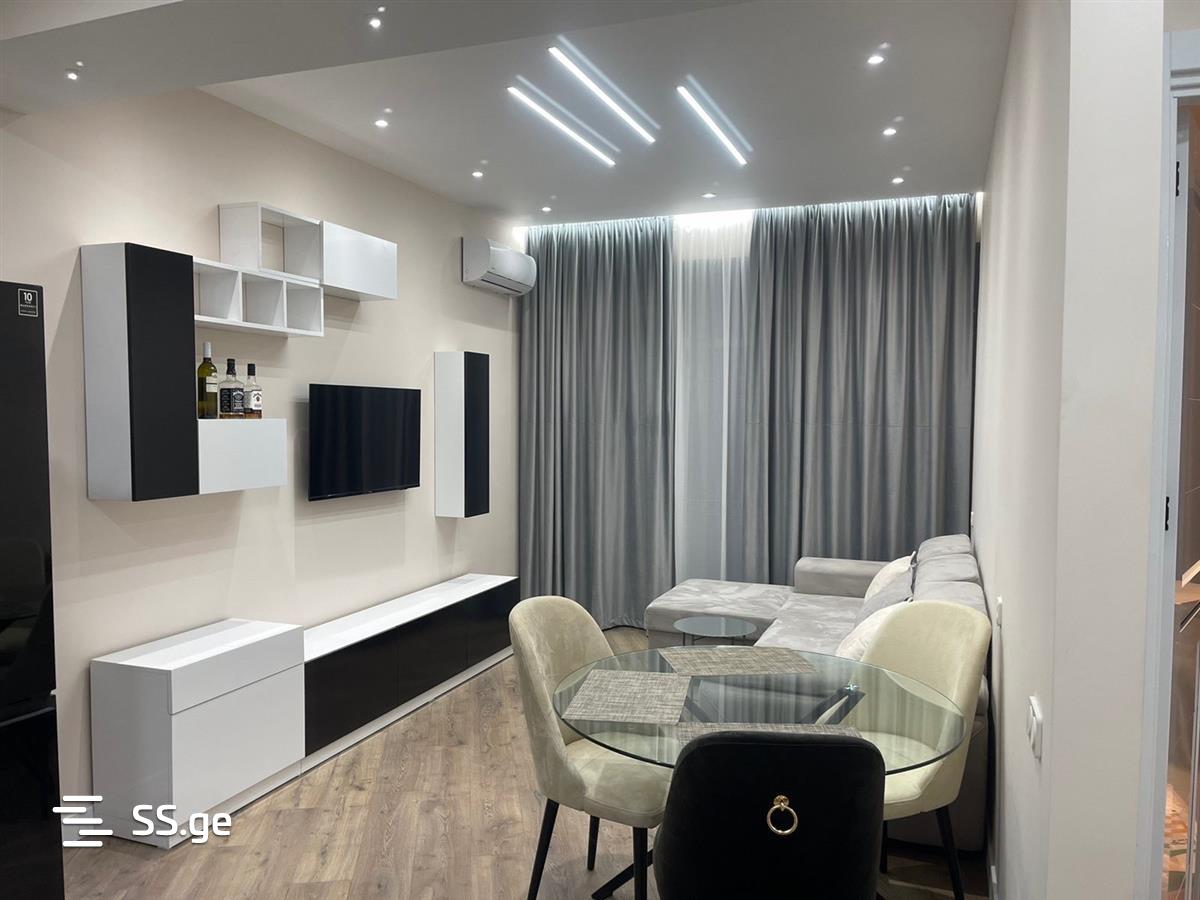 2 Room Flat Daily Rent. Isani view 1