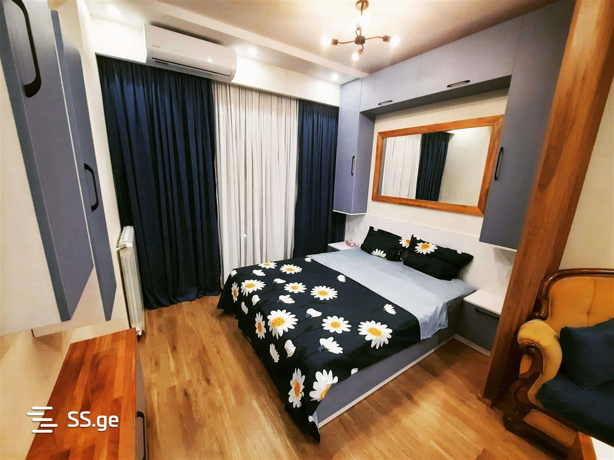1 Room Flat Daily Rent. Gldani view 3