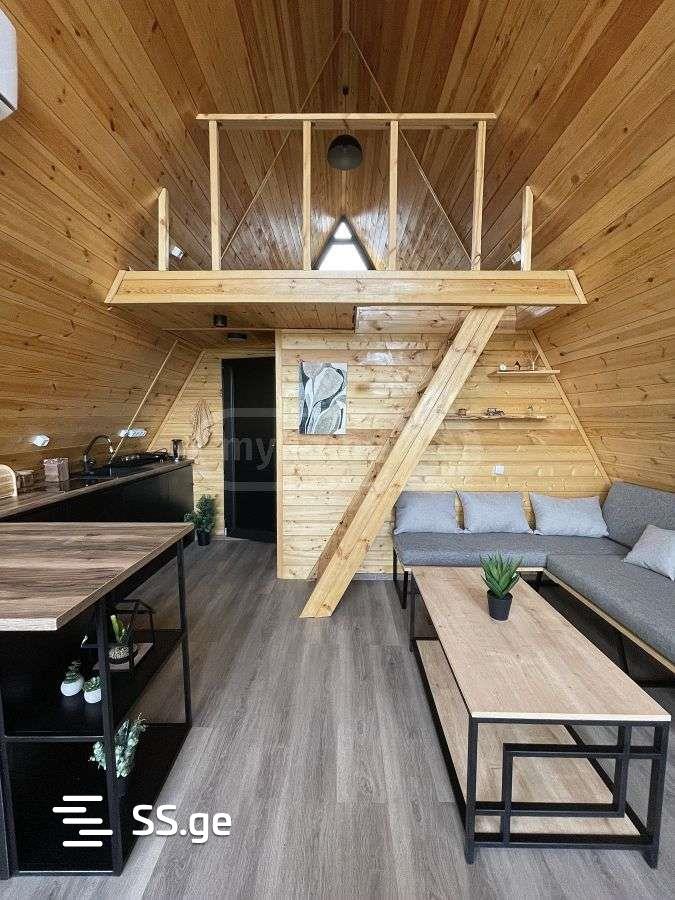 3 Room Private House Daily Rent. Saburtalo, 1 of 11