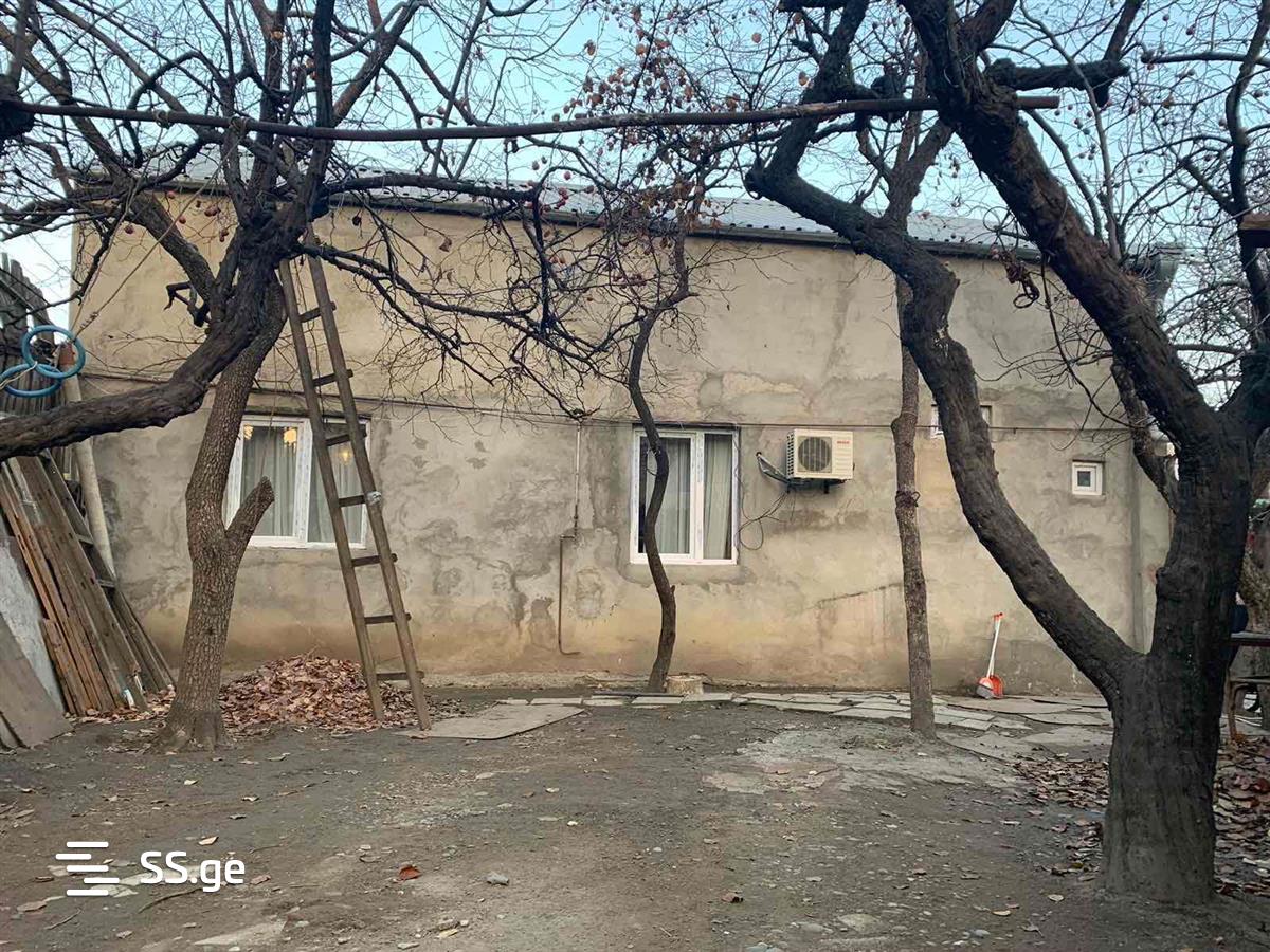 4 Room Private House For Sale view 6