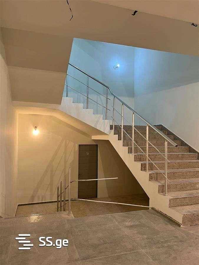 Commercial Real Estate For Rent. Avlabari view 3