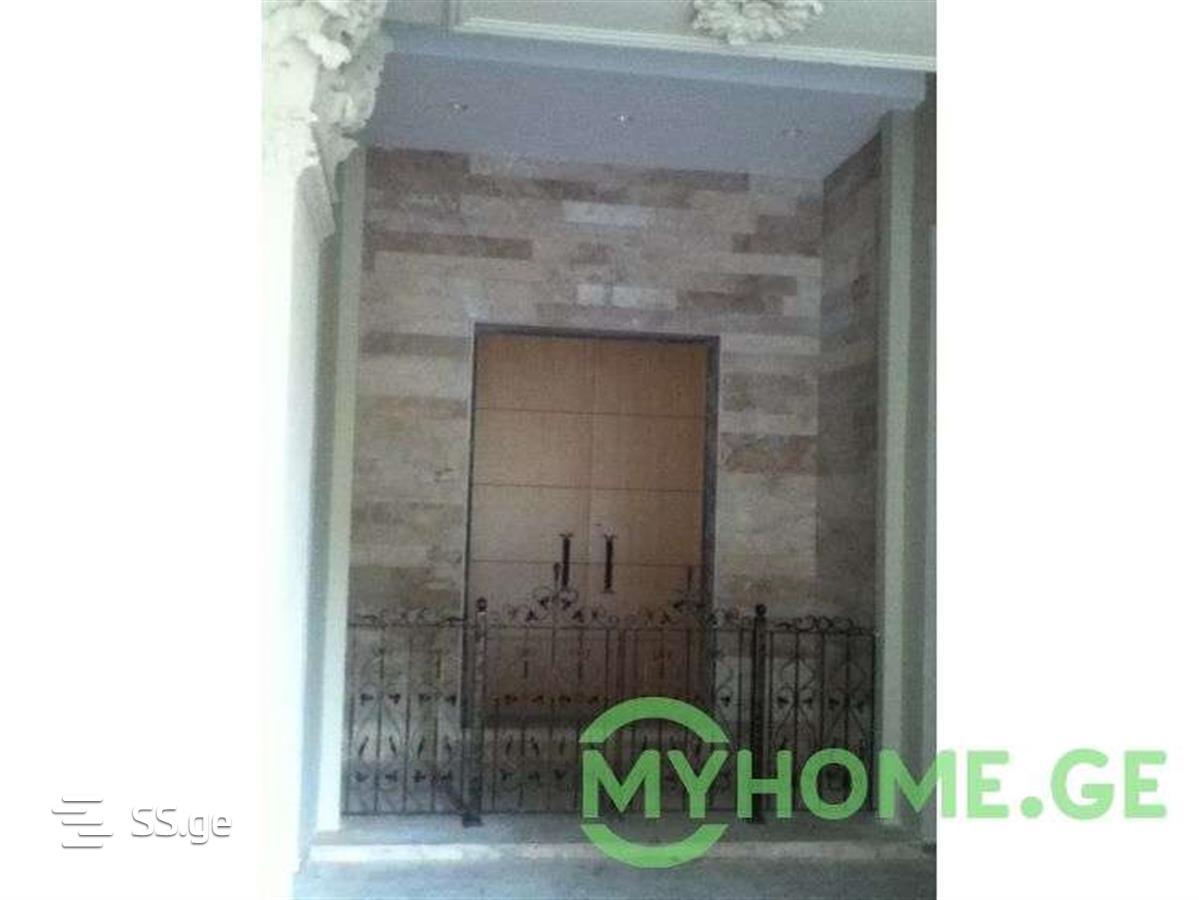 Commercial Space For Sale. Chugureti view 8