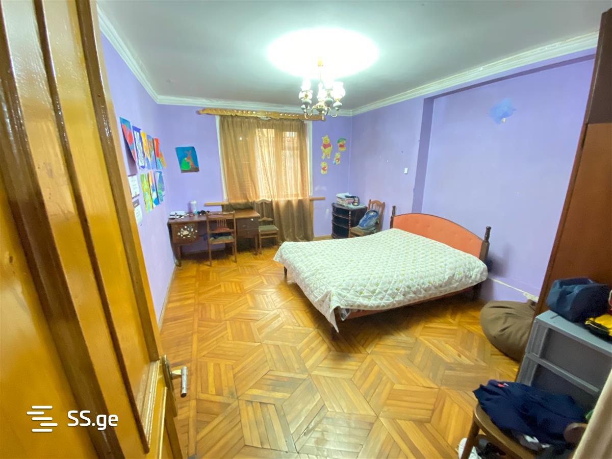 10 Room Private House For Sale view 10
