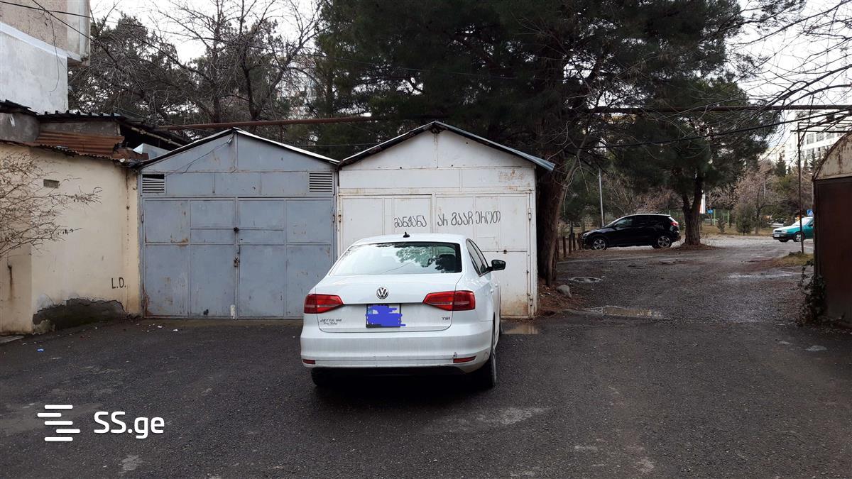 Commercial Real Estate For Rent. Gldani view 1