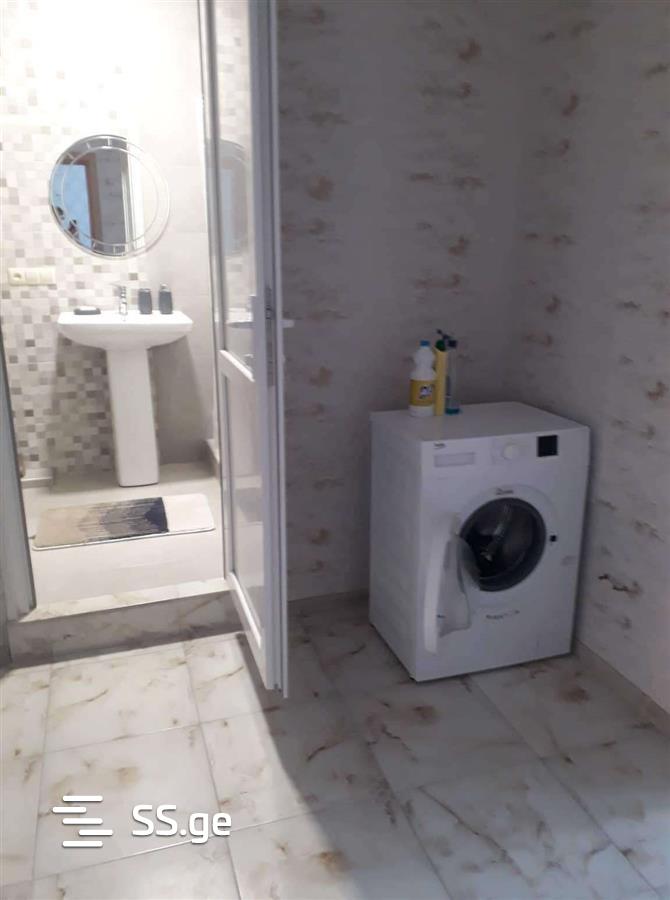 3 Room Flat Daily Rent. Gori view 6