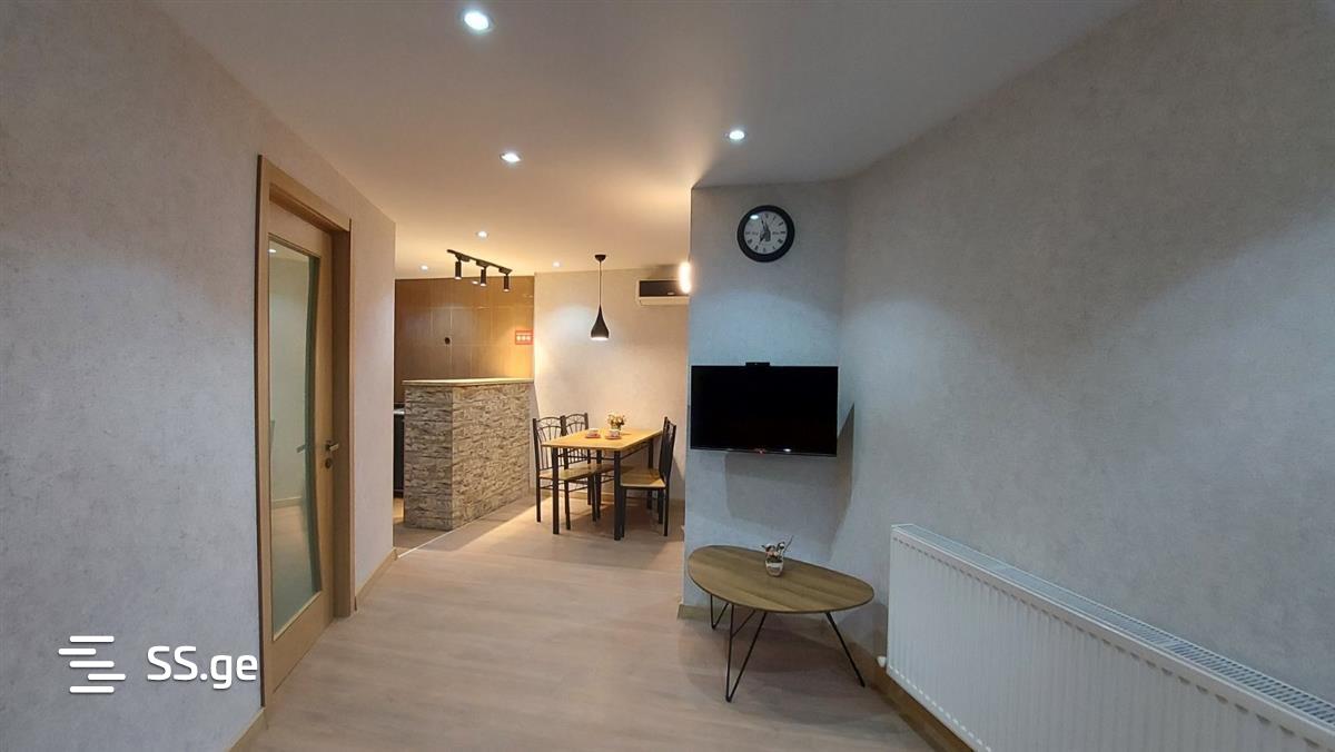 2 Room Private House Daily Rent. Mtskheta, 1 of 4