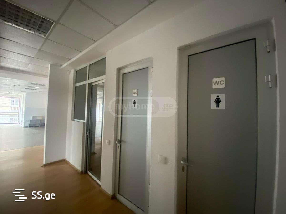 Commercial Real Estate For Rent. Chugureti view 10
