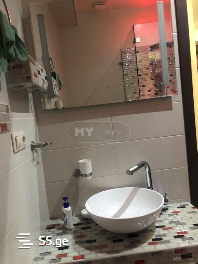 2 Room Flat Daily Rent. Gldani view 8